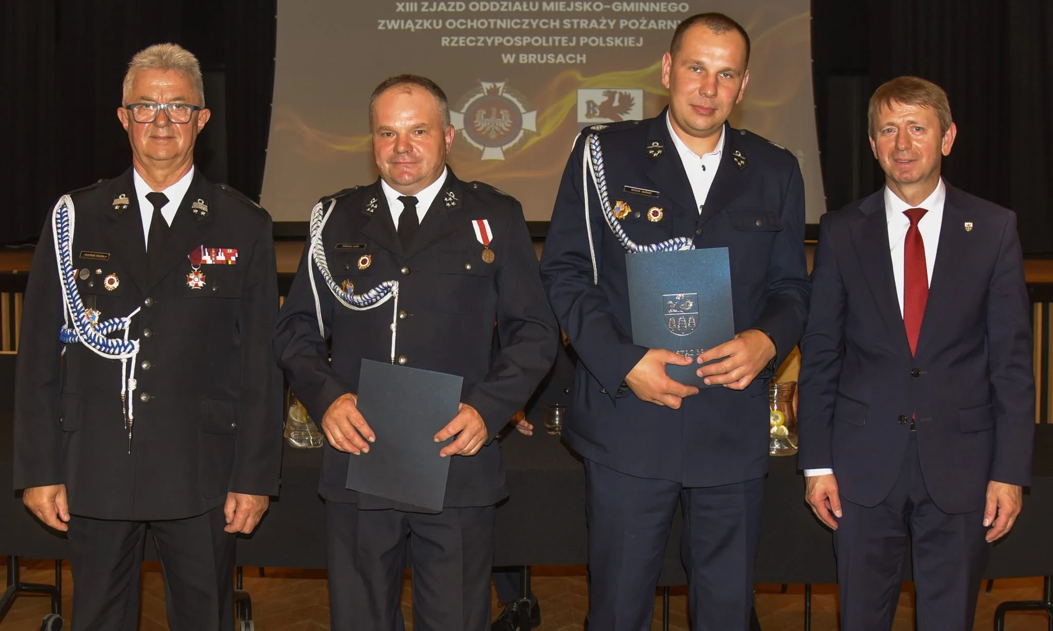 Zjazd OSP w Brusach: nowe władze i odznaczenia dla druhów — zdjęcie 49