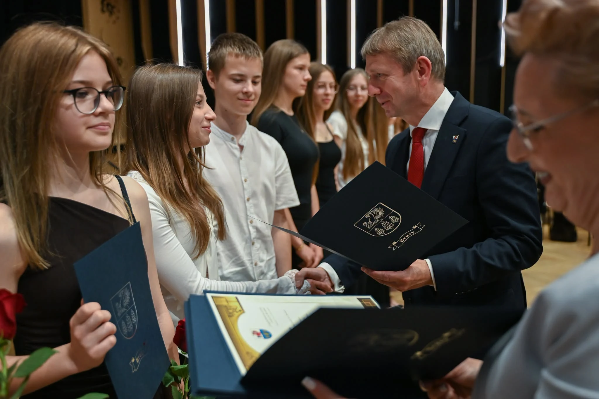 Burmistrz Brus nagrodził 34 najlepszych ósmoklasistów z gminy — zdjęcie 14